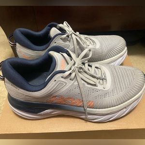 Women’s Hoka bondi 7